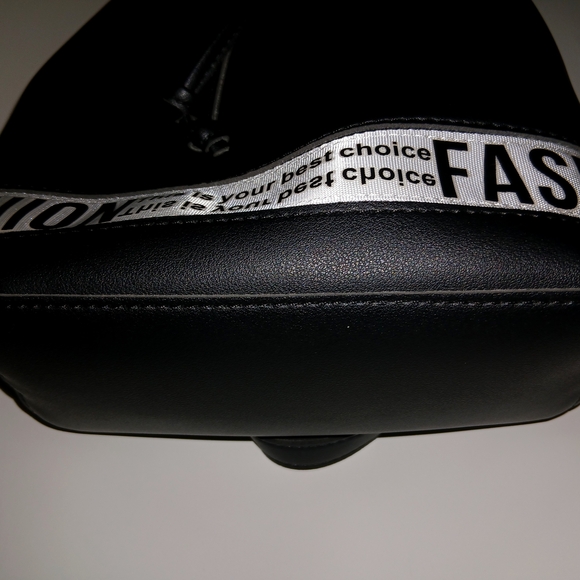 Black Fashion Drawstring Bucket Bag - Picture 4 of 5